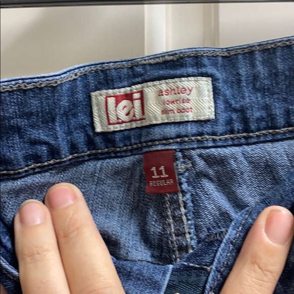 Jeans - Picture 3 of 5